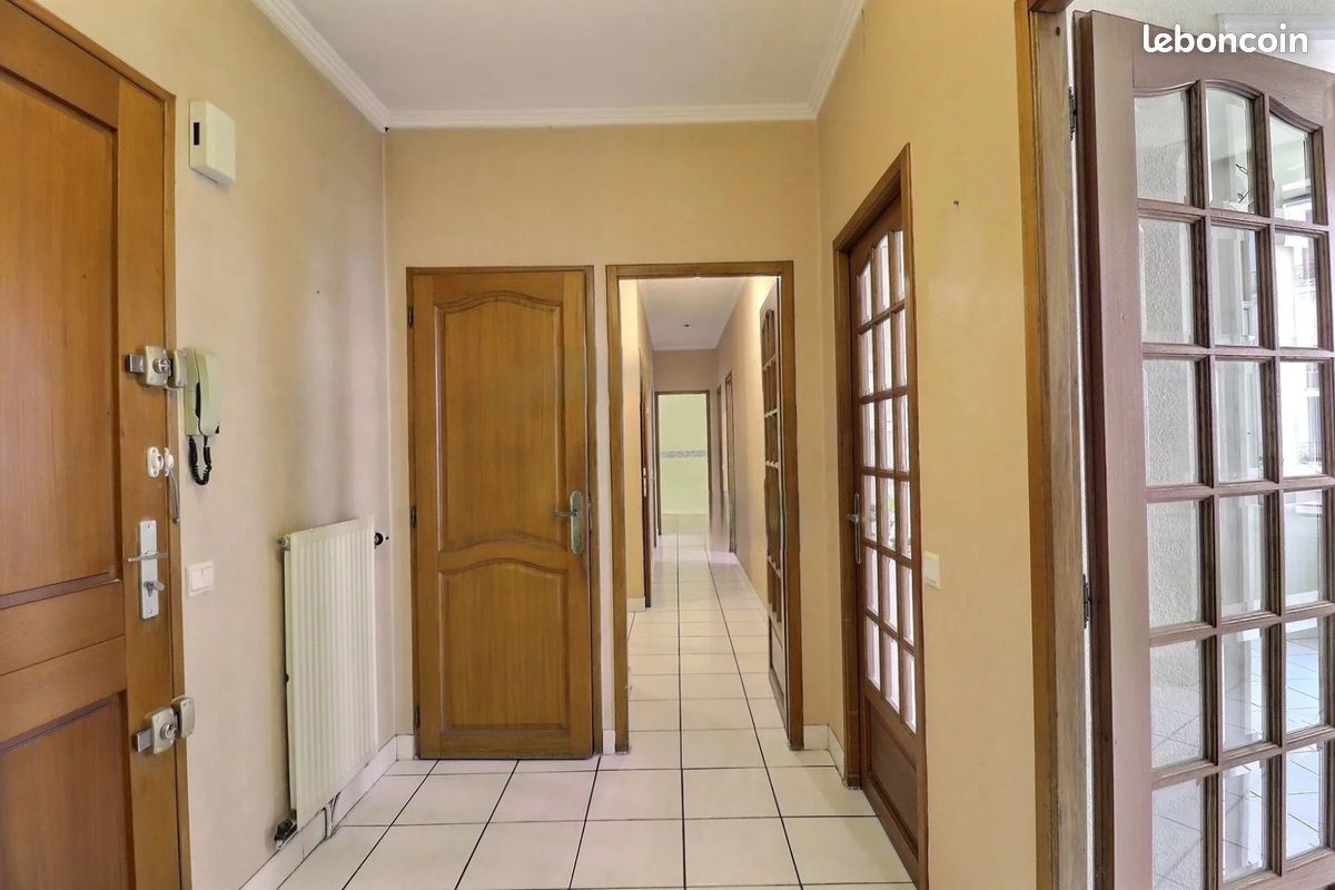 Appartement 5 pièces 89 m² · à Saint-Étienne · 89 m² · 110 000 €