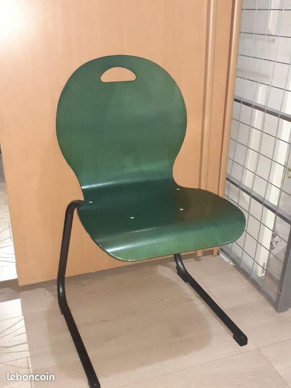 6 chaises vertes 10 l'unité (image 1)