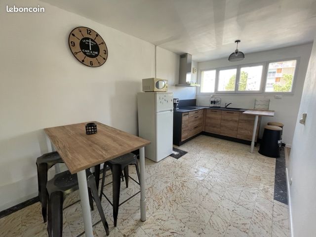 Appartement 4 pièces 62 m² · à Amiens · 62 m² · 820 €