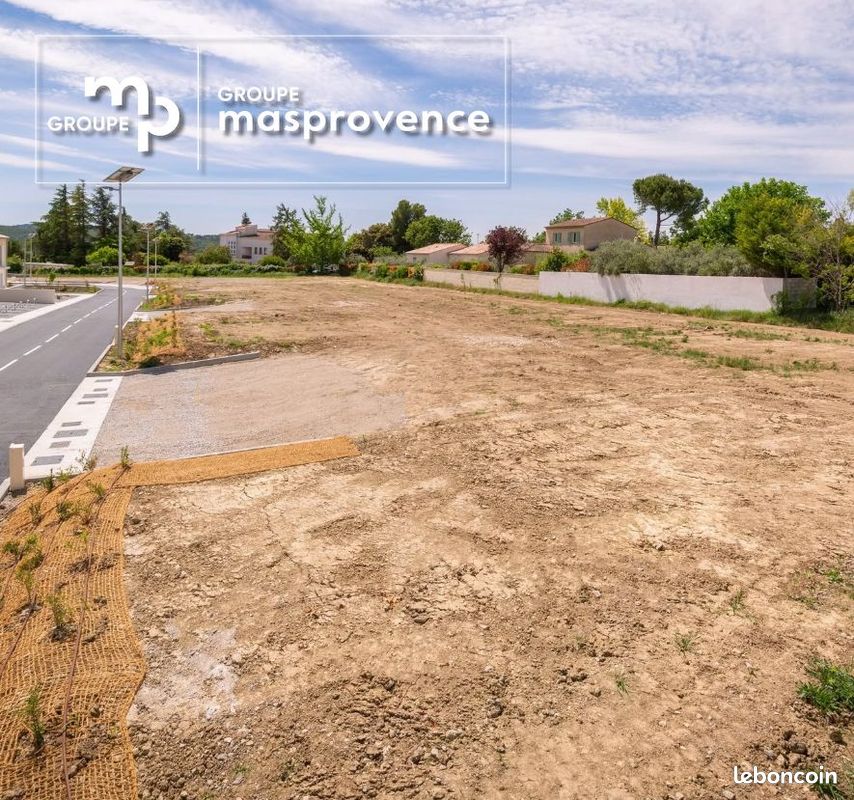Terrain à bâtir de 432 m² à PIERREVERT (04) · 125 000 €