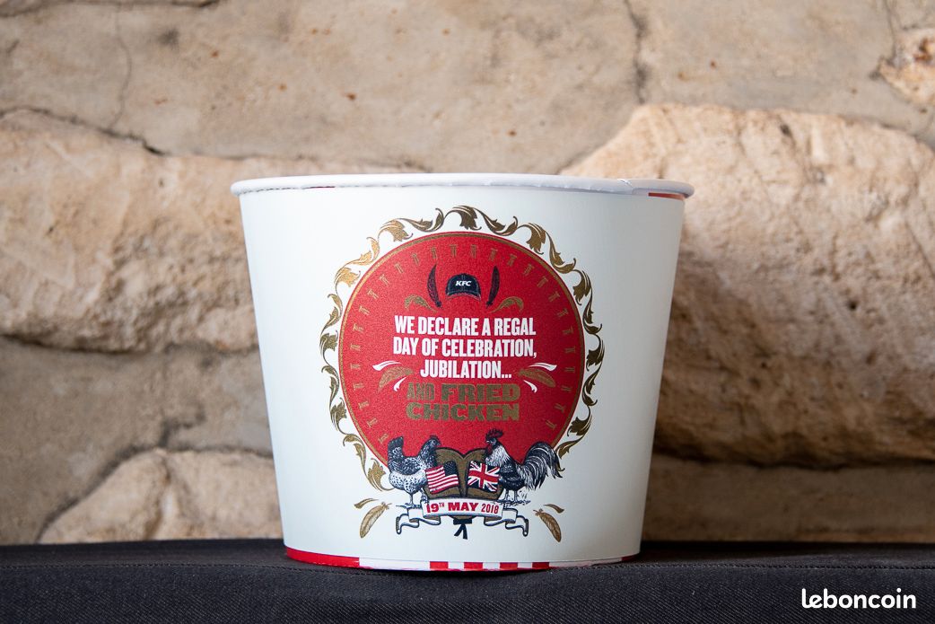 KFC Harry and Meghan Royal Wedding paper bucket / Limited edition (image 1)
