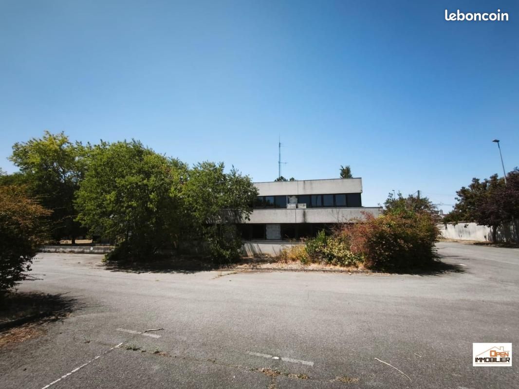 Immeuble 700 m² · à Cognac · 700 m² · 640 000 €