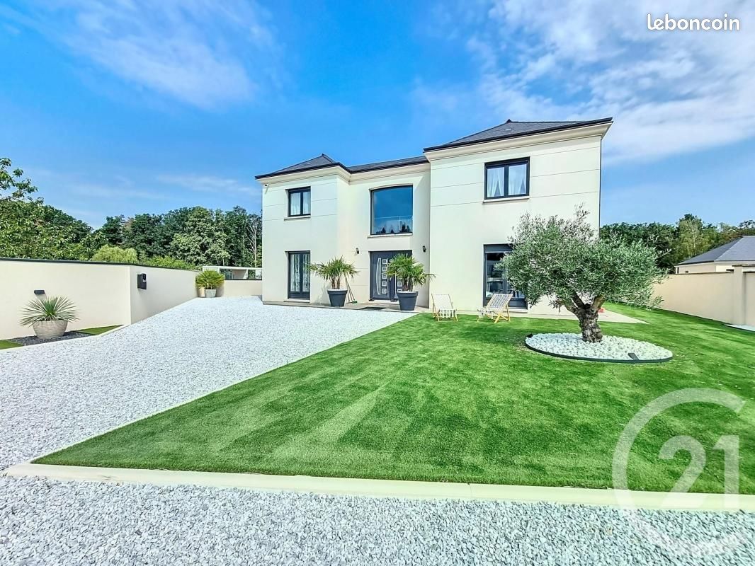 Maison 6 pièces 170 m² · à Ingré · 170 m² · 599 900 €