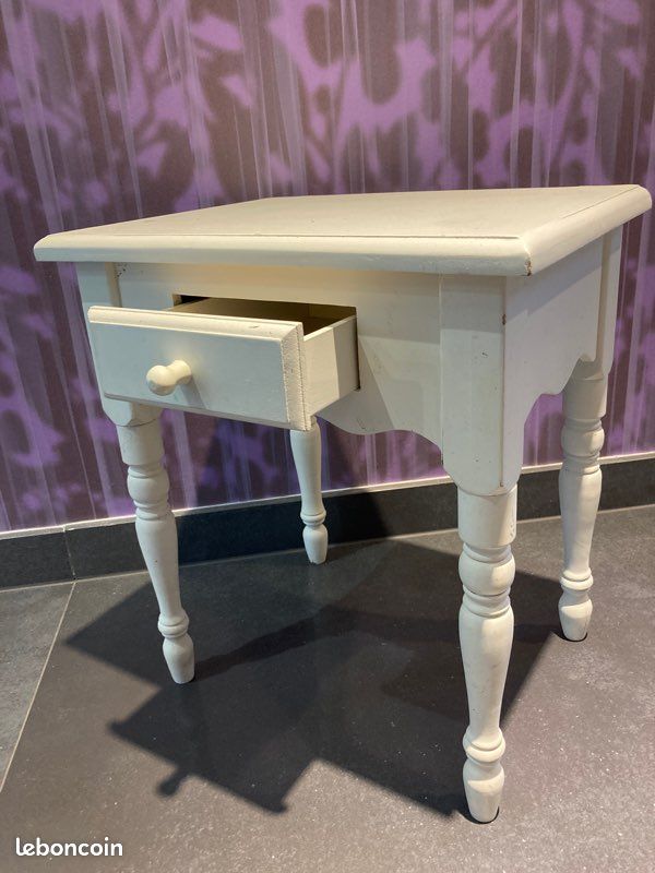 Table de chevet (image 2)