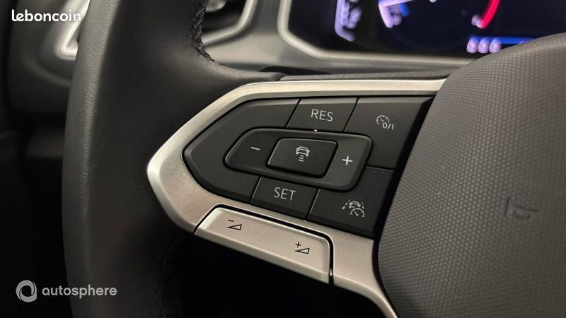 Volkswagen T-Roc 1.5 TSI EVO 150ch Style DSG7 (image 25)