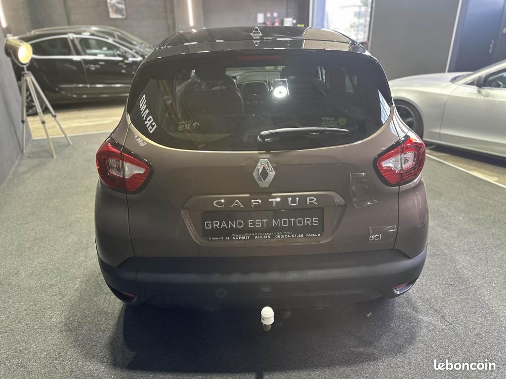 RENAULT CAPTUR 1.5 dCi - première main - entretien complet - garantie 12 mois (image 9)