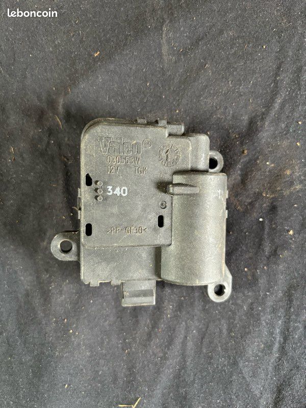Moteur d’ouverture de trappe chauffage Partner /Berlingo (image 1)