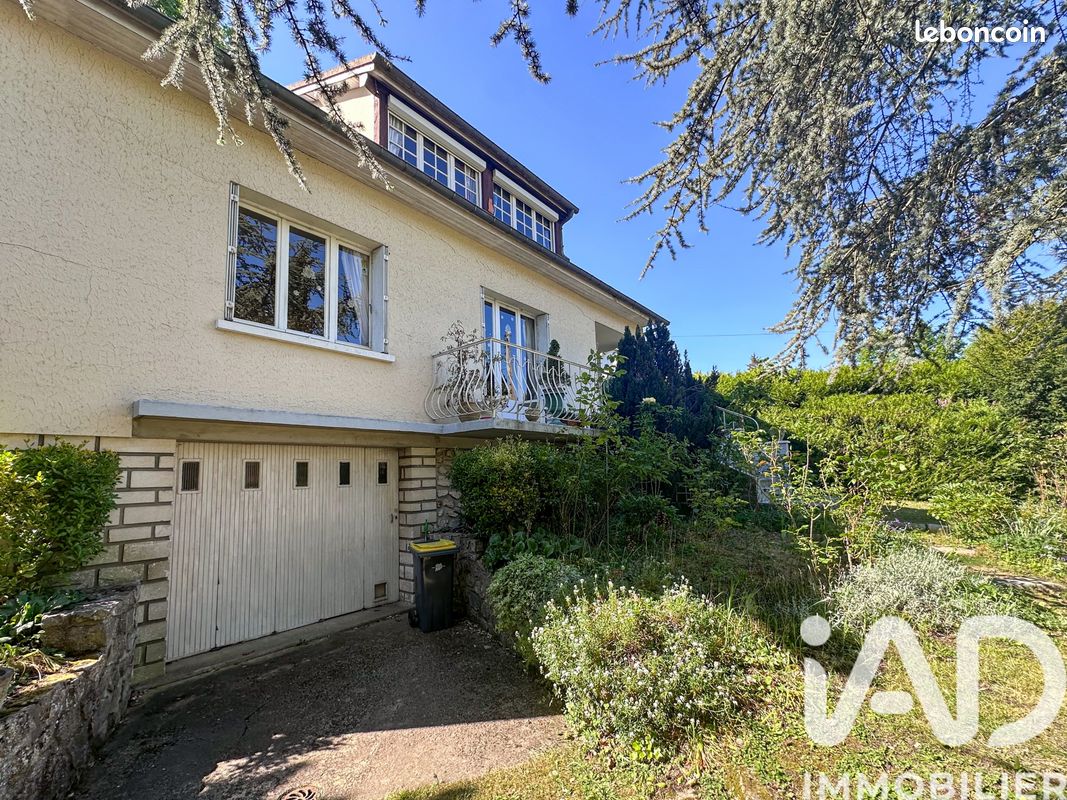 Maison 5 pièces 105 m² · à Conches-en-Ouche · 105 m² · 127 000 €