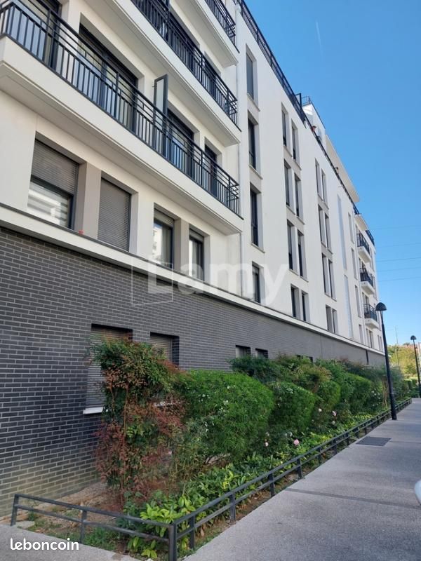 Appartement 2 pièces 42 m² · à Thiais · 42 m² · 741 €/mois