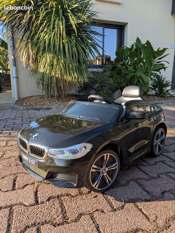 Voiture électrique BMW (image 1)