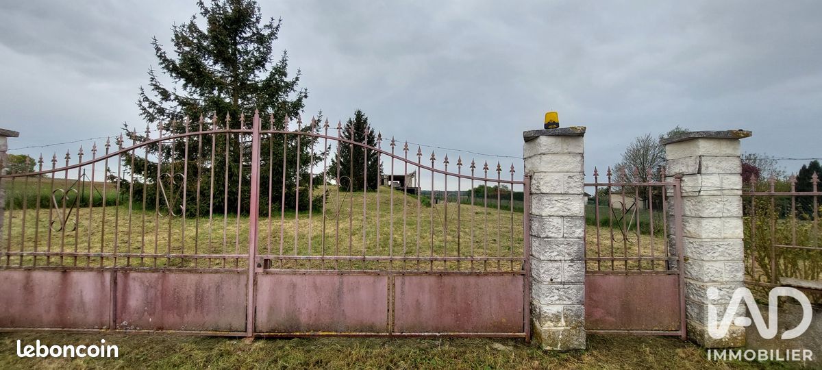 Terrain 4955 m² · à Chaumont · 4 955 m² · 120 000 €