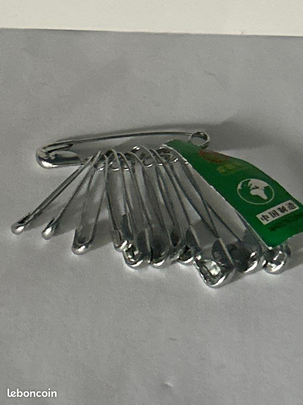Lot de 12 épingles à nourrice 3 tailles (image 1)