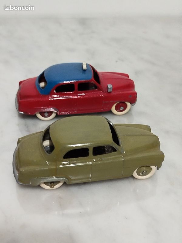 Ancienne Voiture Dinky Toys 24U - Simca 9 Aronde Taxi - Échelle 1:43, Rouge Et Bleu