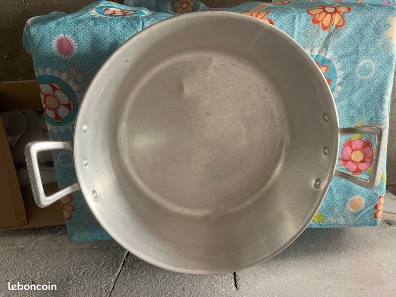 Bassine en aluminium 37 cm de diamètre (image 2)