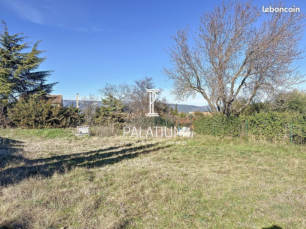 Terrain 639 m² · à Charleval · 639 m² · 140 000 €
