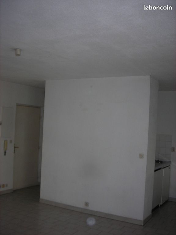 Appartement a louer nimes - 1 pièce(s) - 29 m2 - Surfyn