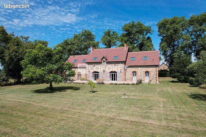 Propriété 5 pièces 290 m²