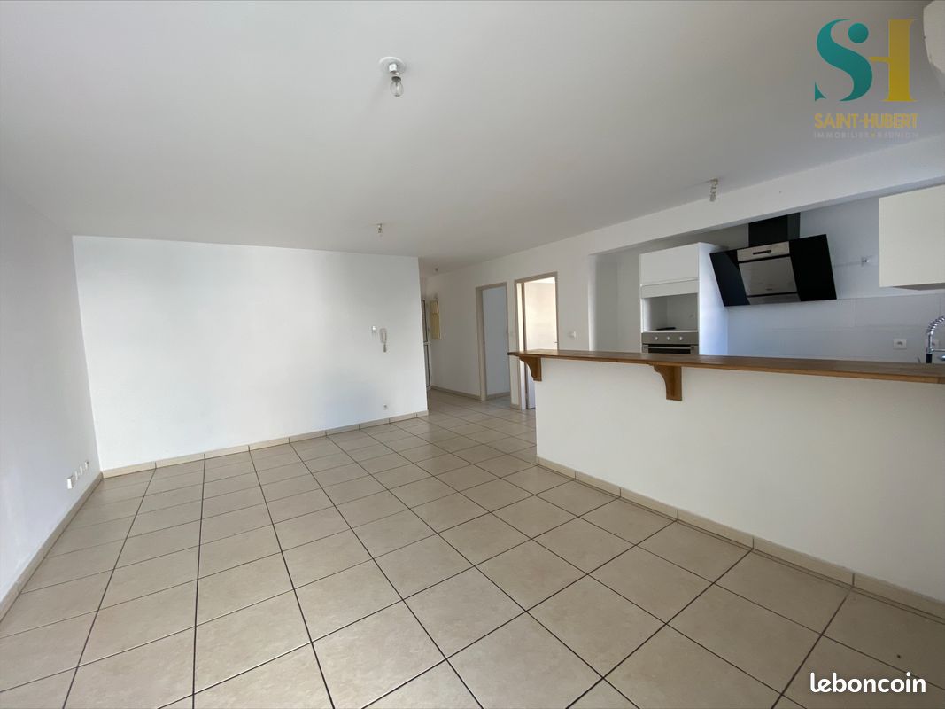 Appartement 3 pièces 65 m² · à Sainte-Suzanne · 65 m² · 795 €
