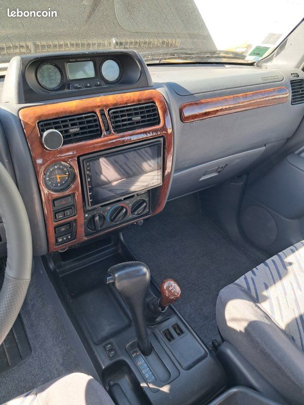 Toyota land cruiser (image 2)