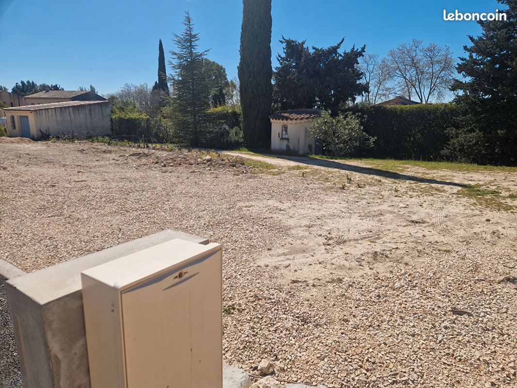 Terrain 364 m² · à Saint-Cannat · 364 m² · 209 000 €