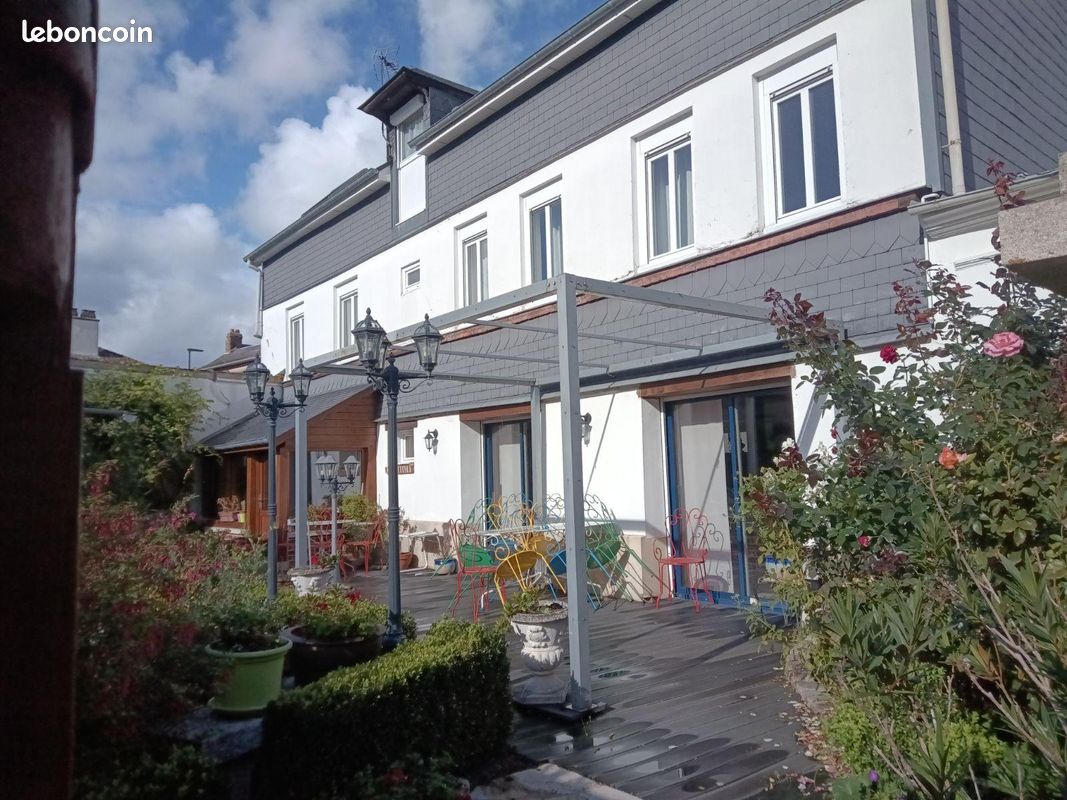 Maison 6 pièces 175 m² · à Caudebec-lès-Elbeuf · 175 m² · 230 000 €