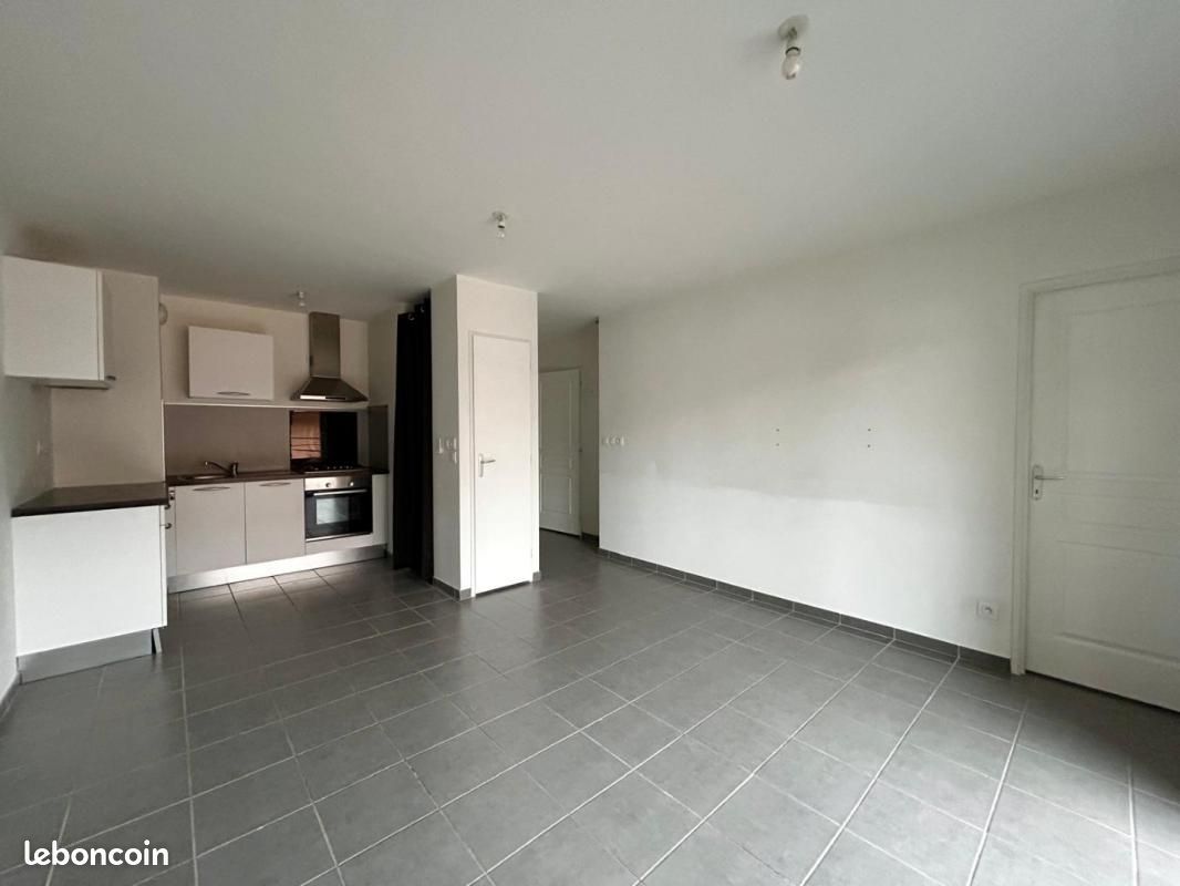 Appartement 2 pièces 41 m² · à Saint-Pierre-en-Faucigny · 41 m² · 728 €