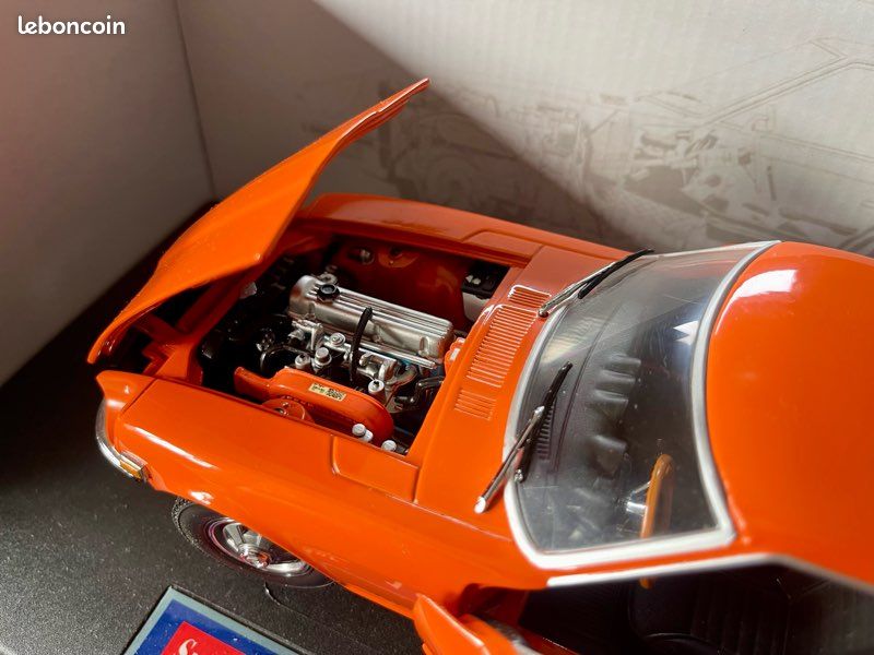 Sunstar DATSUN 240Z 1972 Jaune – Miniature Voiture 1/18, Collection Neuve Sous Boîte
