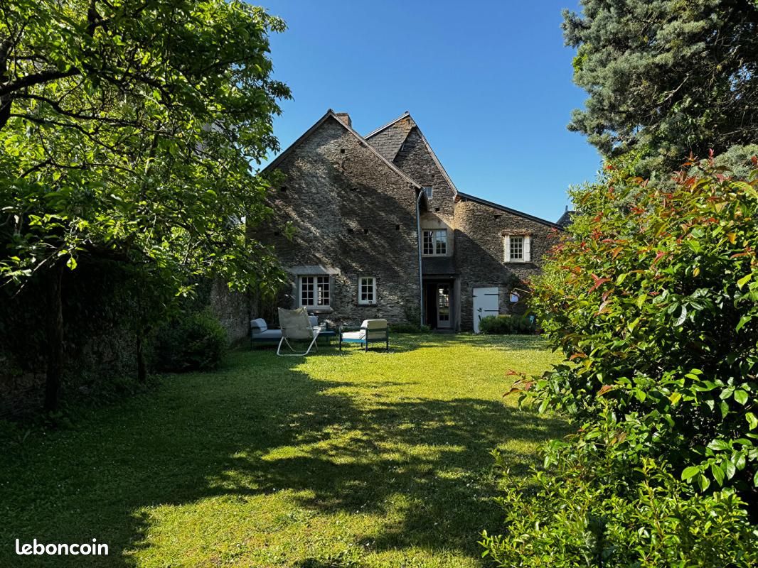 Maison 7 pièces 236 m² · à Angers · 236 m² · 488 000 €