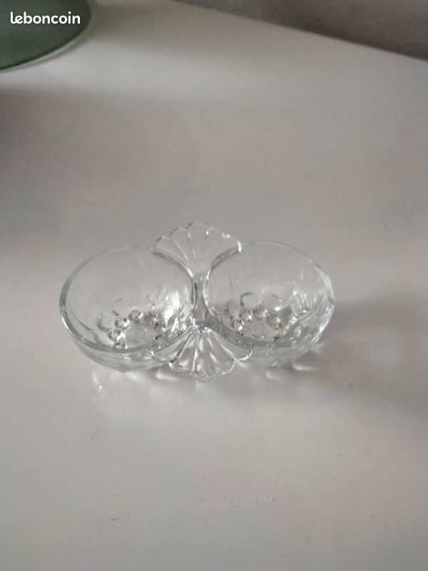 Salière et poivrière (image 1)