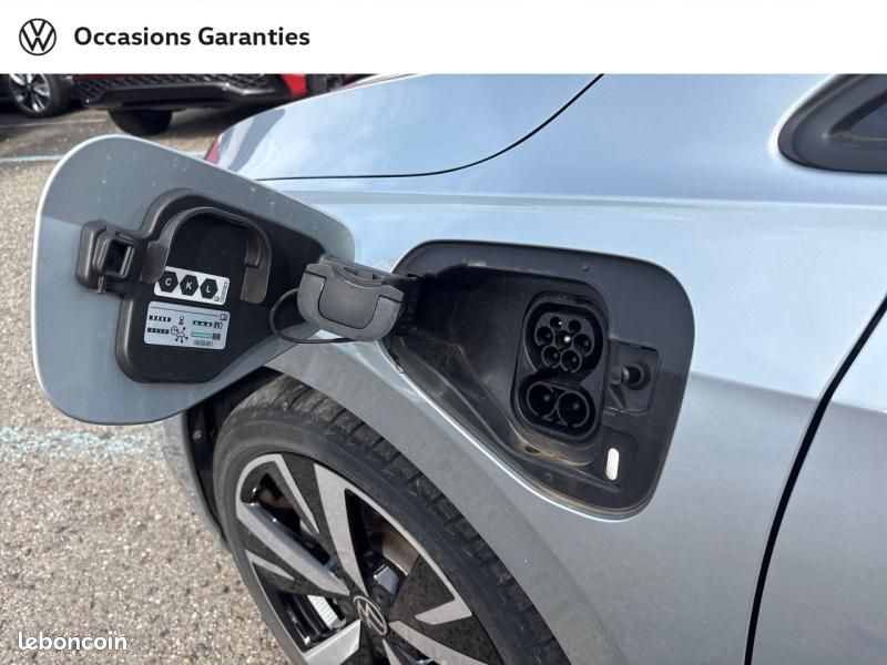 Volkswagen Golf 1.5 eHybrid 204ch VW Edition DSG6 (image 26)