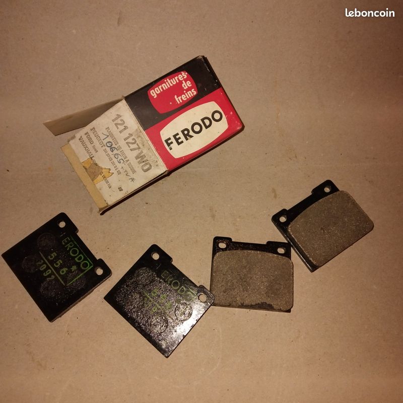 Plaquettes de freins peugeot 204 (image 1)