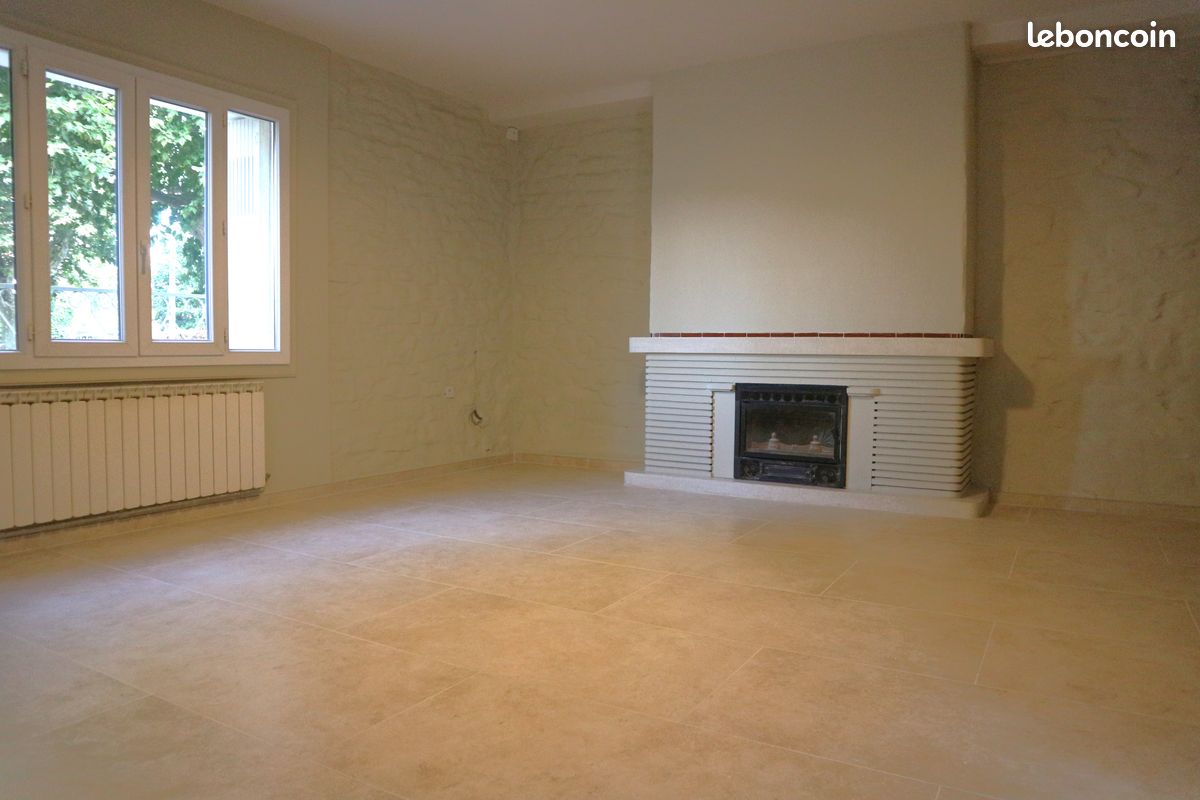Maison 4 pièces 115 m² · à Aimargues · 115 m² · 1 150 €