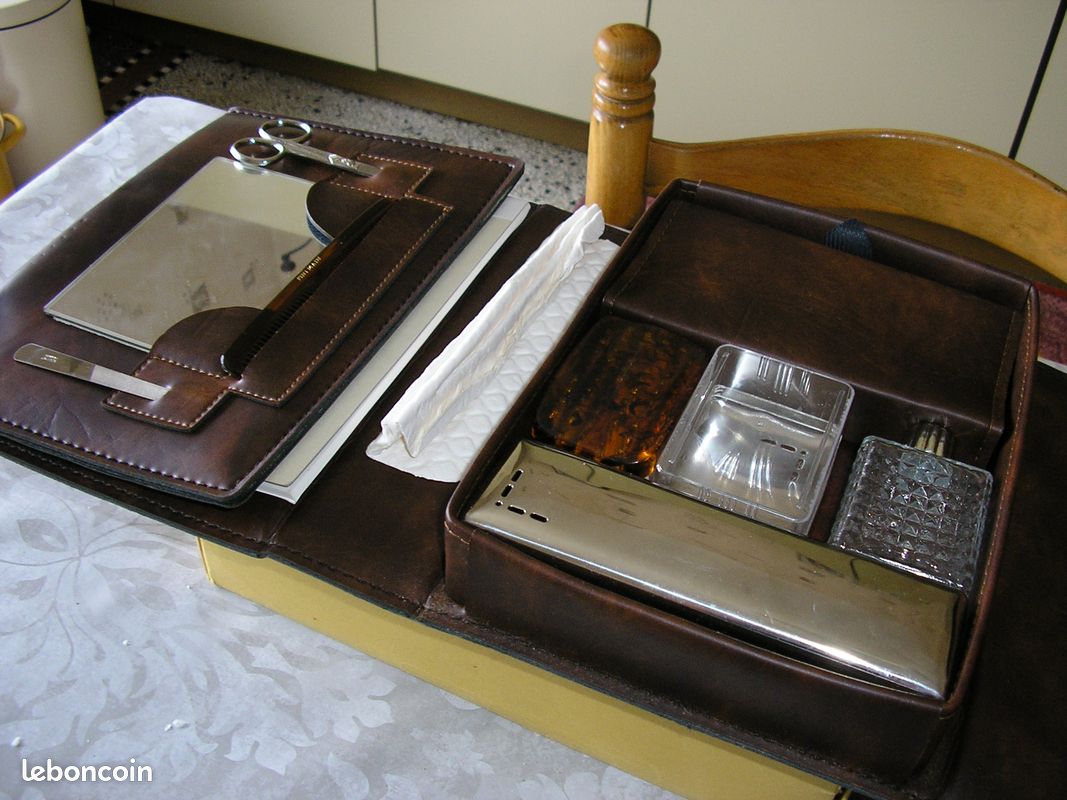 Trousse toilette cuir (image 3)