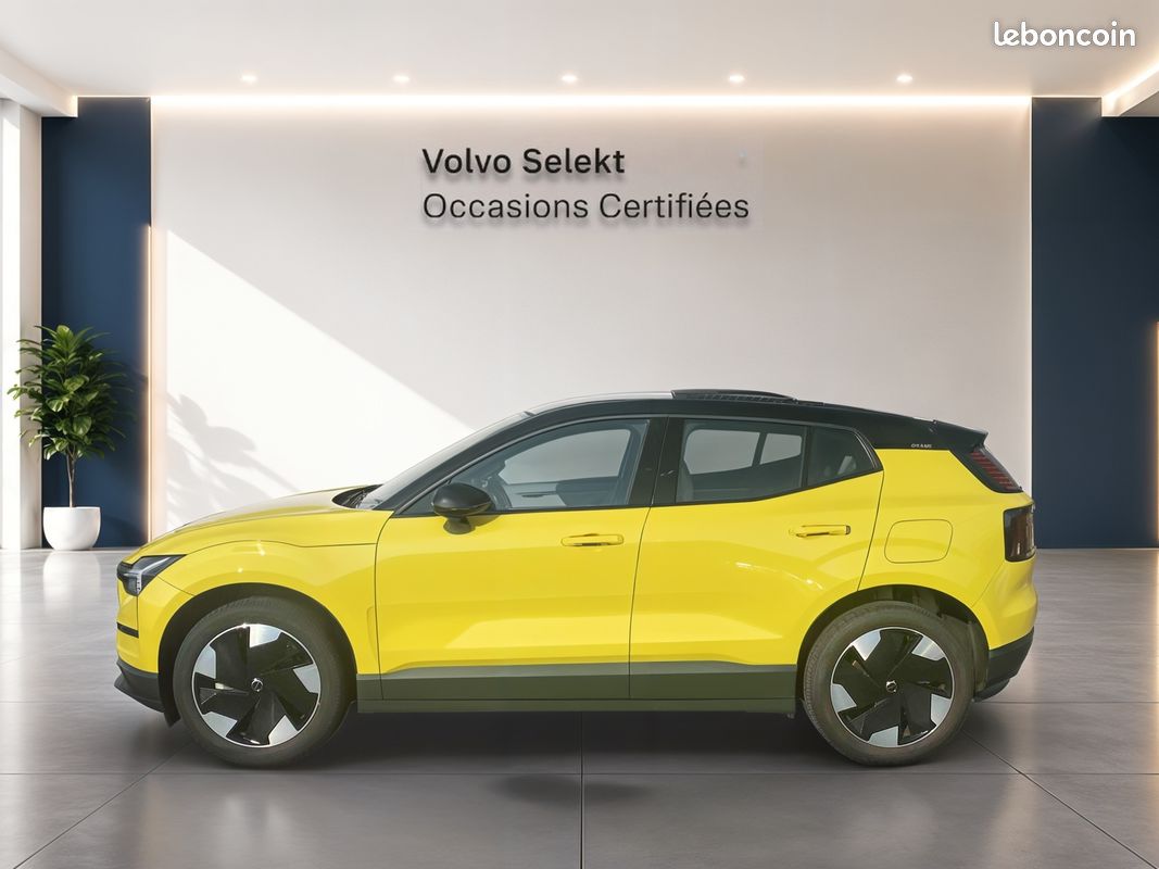 VOLVO EX30 Single Extended Range 272 ch 1EDT Plus (image 2)