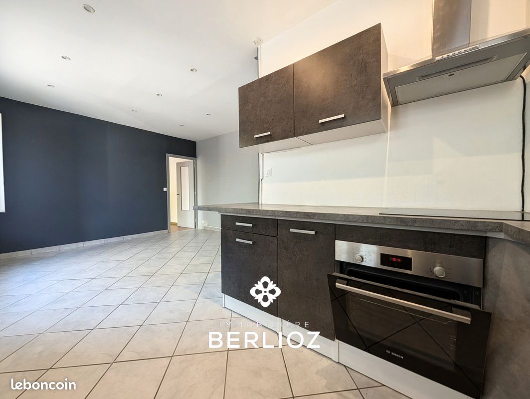 Appartement 2 pièces 38 m² · à Fontaine · 38 m² · 80 000 €