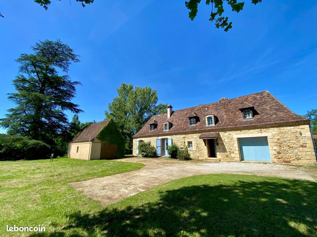 Maison 6 pièces 234 m² (image 1)