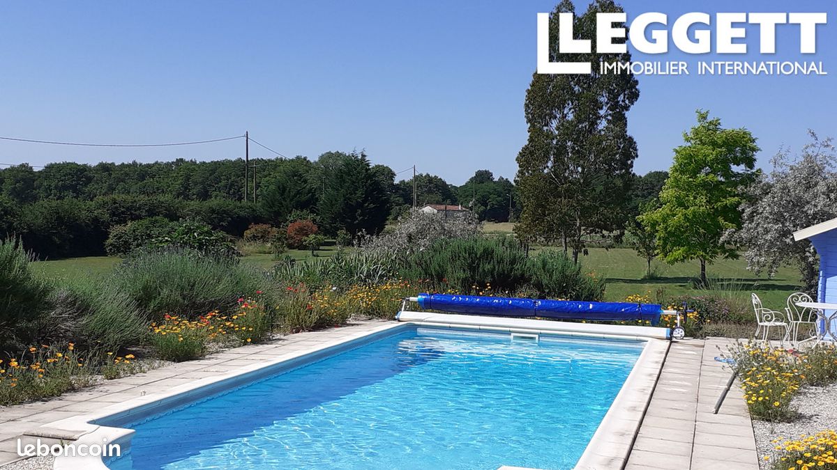 Maison 6 pièces 140 m² - Ventouse 16460 (image principale 0)