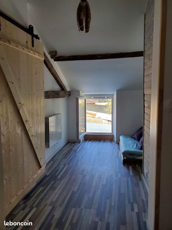 Location saisonniere/ maison/ 2 chambres/1 bureau aménagé (image 3)