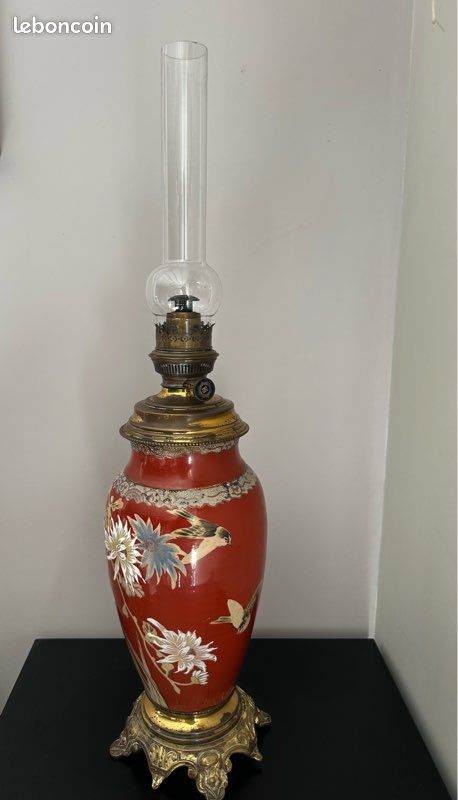 Ancienne Lampe à Pétrole En Porcelaine - Motif Oiseaux - Décor Vintage