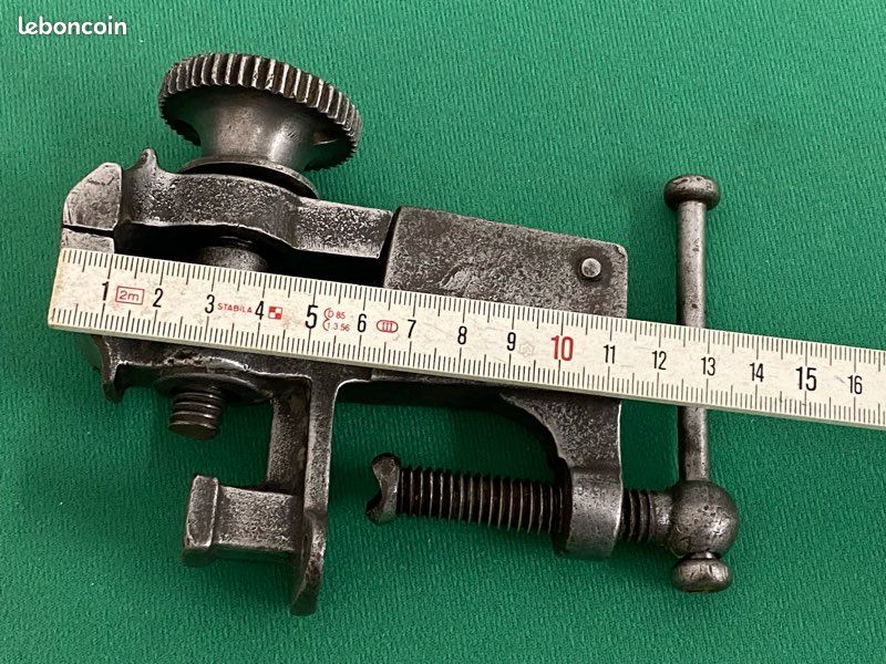 Étau De Serrage Ancien – Bijoutier, Horloger, Armurier – Outil Vintage Réglable En Acier