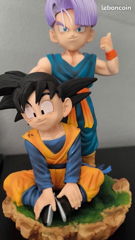 Figurine Dragon Ball Z Trunks Super Saiyan PVC 23 CM