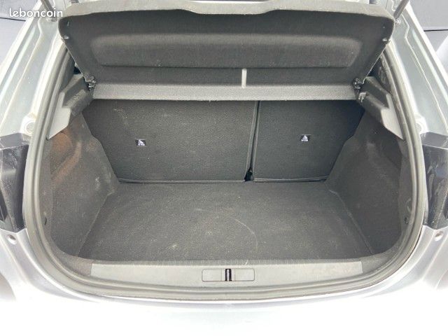 Peugeot 208 Hybrid 100 e-DCS6 Allure 5P (image 14)
