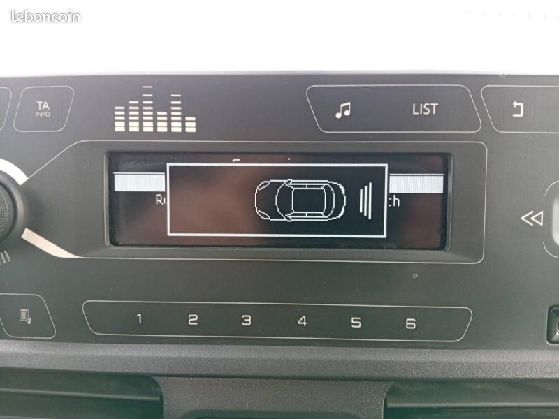 Citroen Berlingo Van 10 825 HT M 1.5 BlueHDi 100 CV Club 3 Places (image 14)
