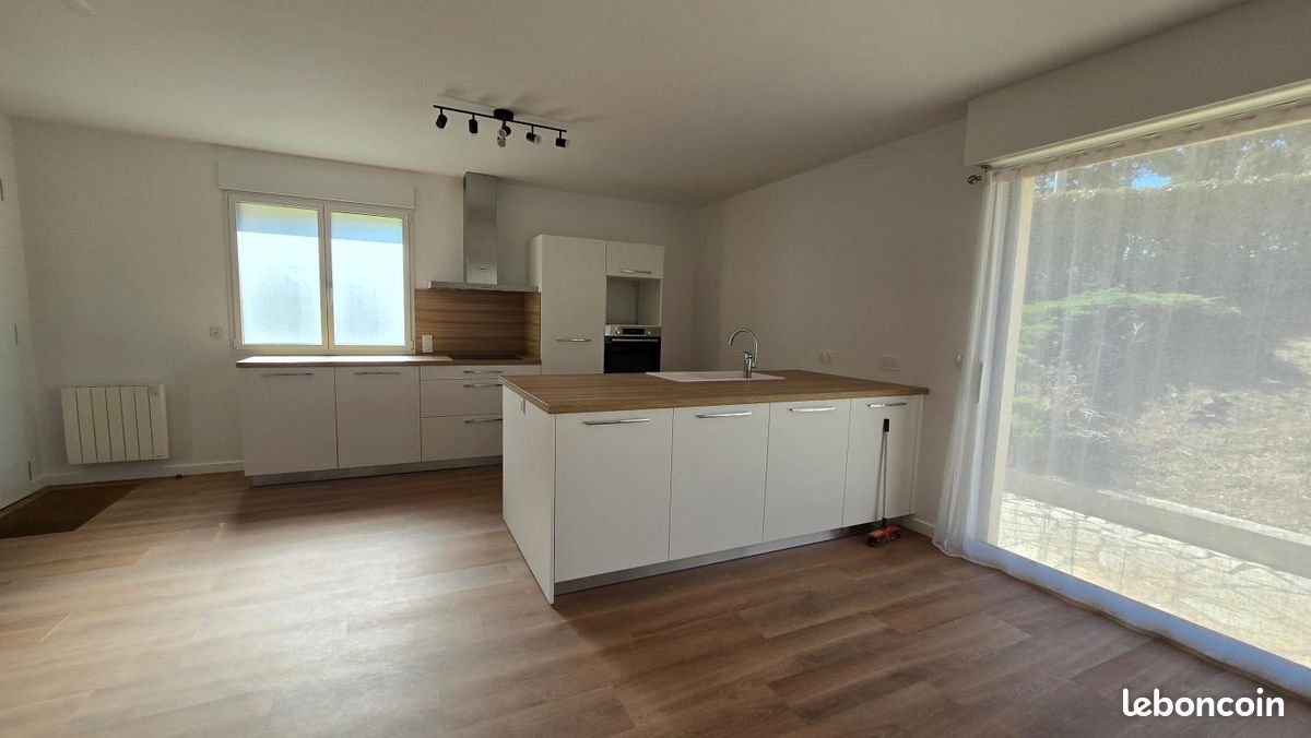 Appartement 3 pièces 88 m² · à La Rochelle · 88 m² · 1 100 €