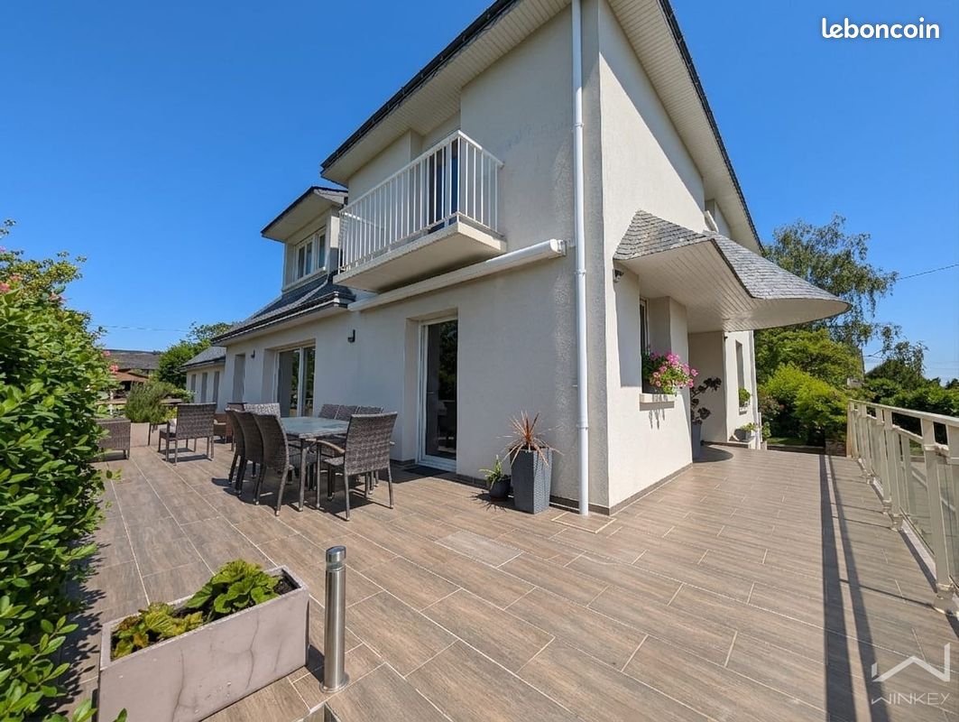 Maison 8 pièces 230 m² · à Montgermont · 230 m² · 828 000 €