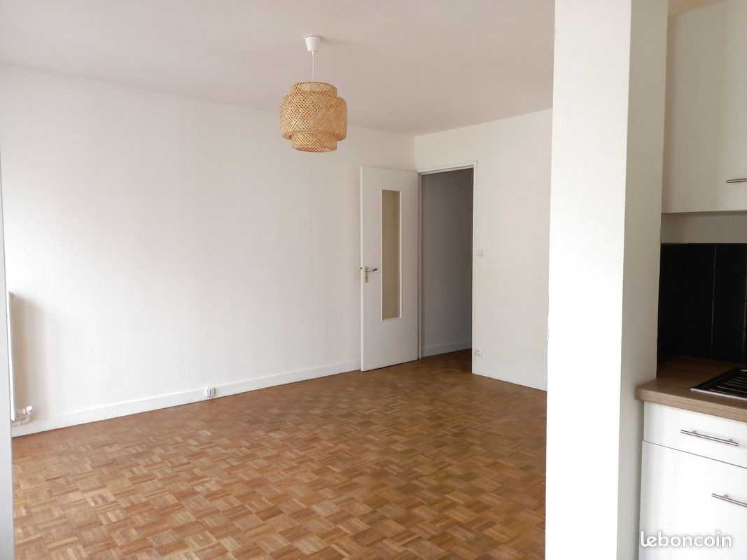 Appartement 1 pièce 34 m² - Poitiers 86000 (image principale 0)