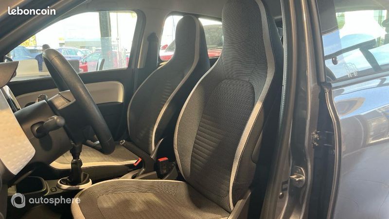 Renault Twingo 1.0 SCe 65ch Equilibre (image 12)