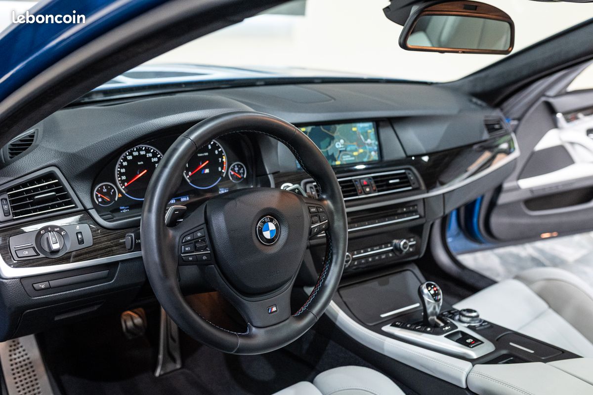 BMW M5 (F10) 4.4 V8 560CV DKG 7 - Bleu Monte Carlo - Avec 21.000 Kms & TVA Apparente - Etat Collection - Garantie 12 Mois (image 8)