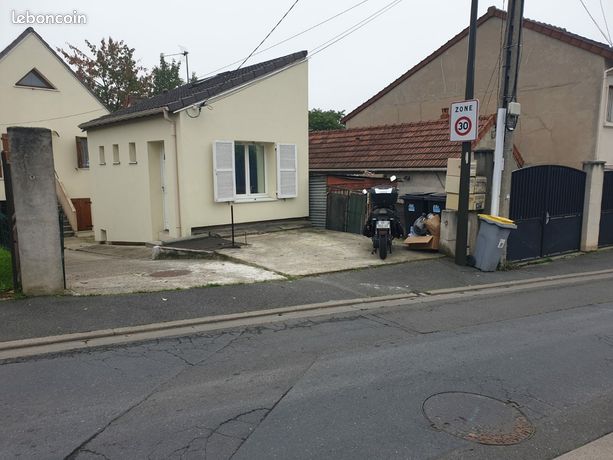 Argenteuil petite maison avec parking R+1+combles