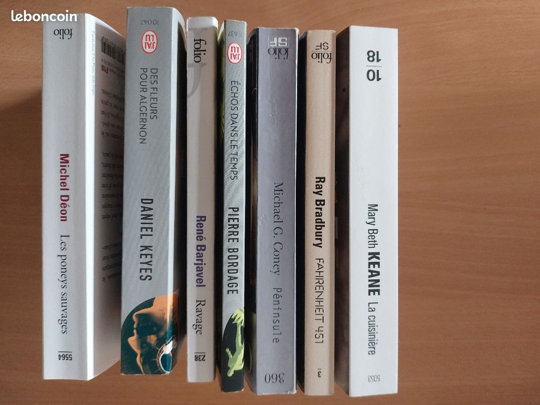 Lot de 7 livres (image 1)